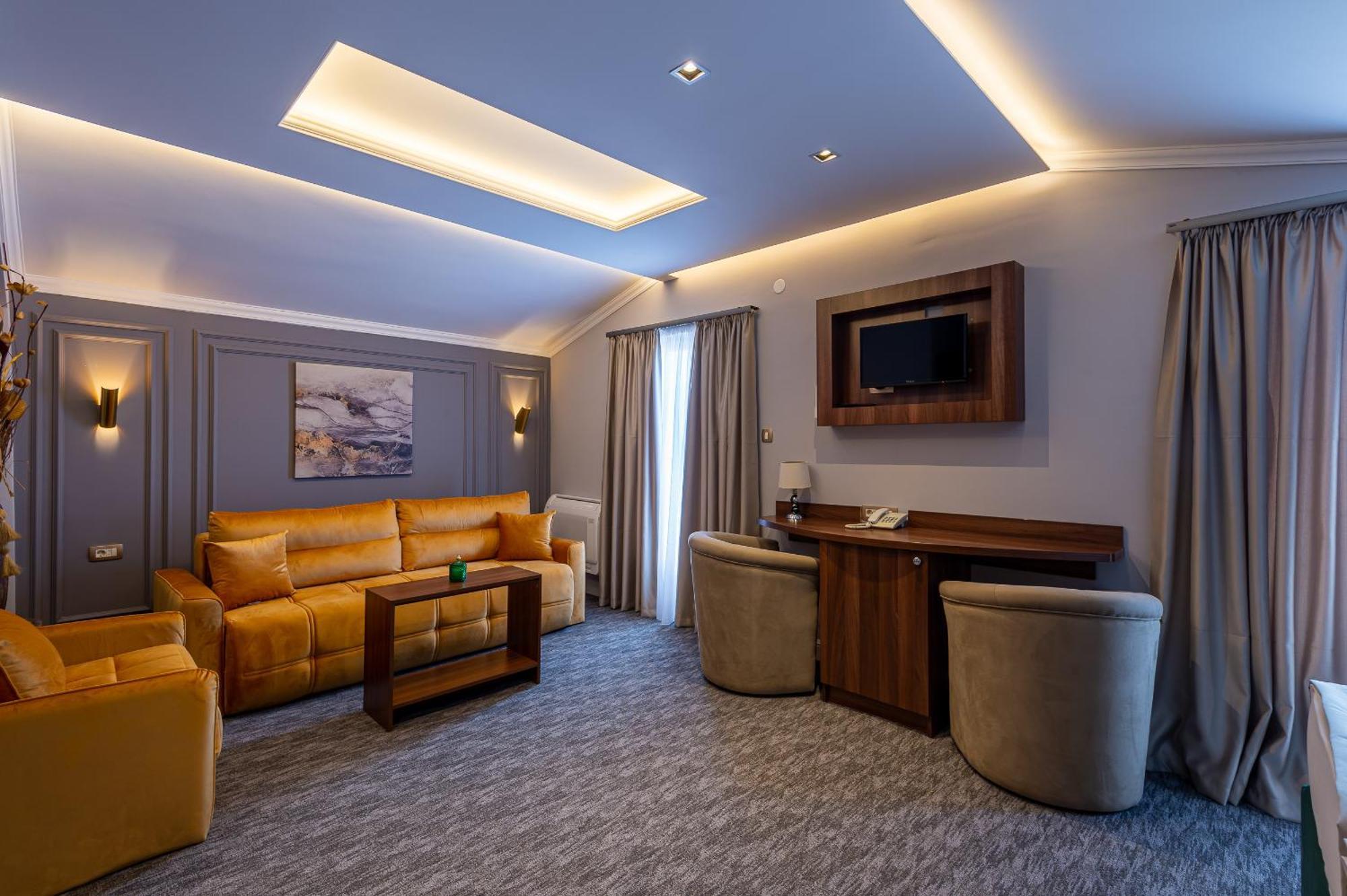 Hotel Ideall Podgorica Exterior photo